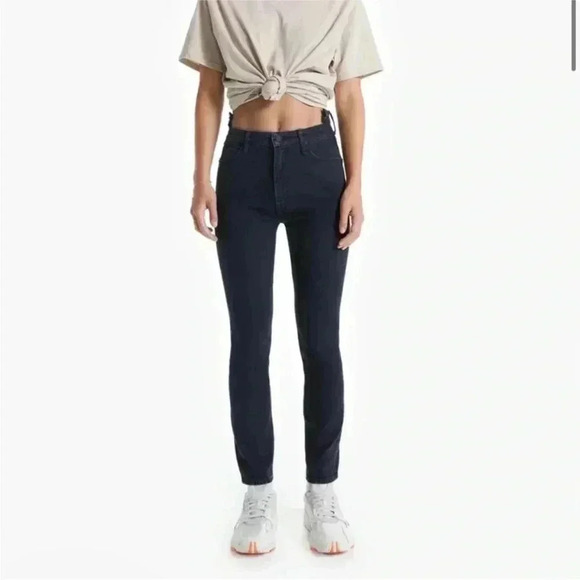 MOTHER Superior The Dazzler Shift Jeans - Picture 1 of 16